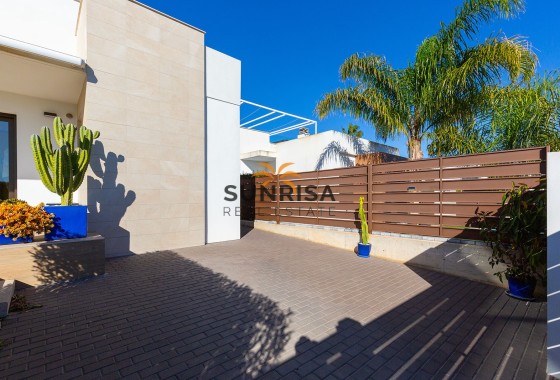 Villa · Resale - Orihuela · Entre Naranjos Vistabella · Alicante · Spain