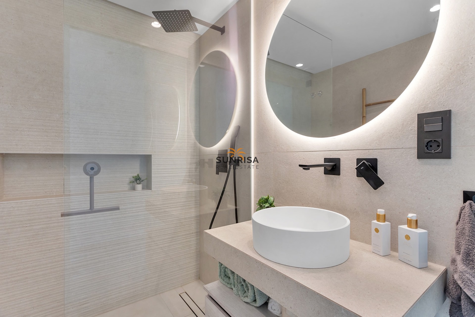Resale - Apartment - Guardamar del Segura
