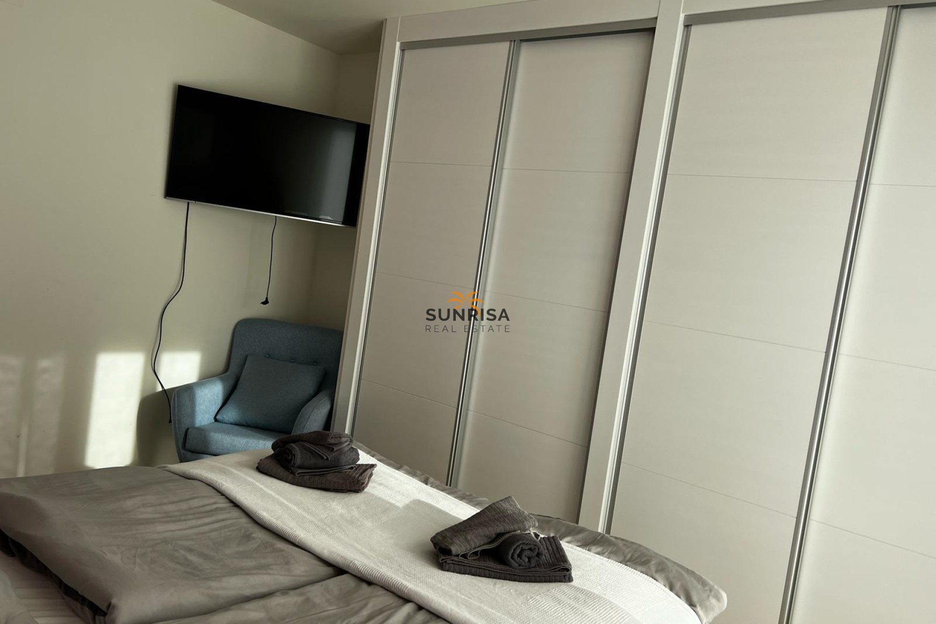 Reventa - Villa - Los Montesinos