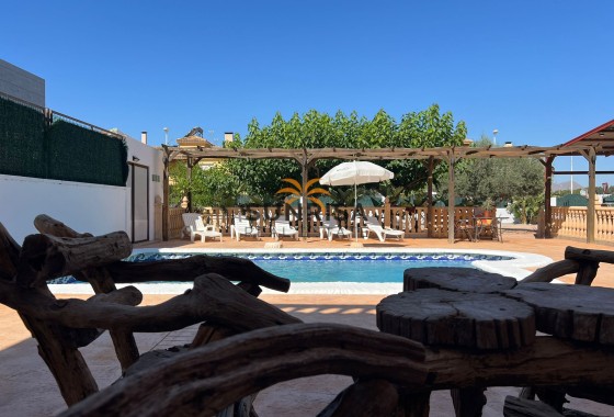 Villa · Herverkoop - Almoradí · Alicante · Spanje