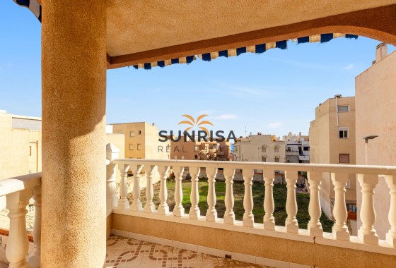 Appartement · Herverkoop - Torrevieja · La Mata · Alicante · Spanje