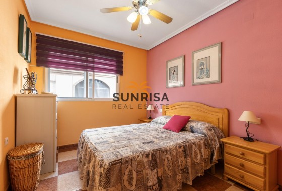 Appartement · Herverkoop - Torrevieja · La Mata · Alicante · Spanje