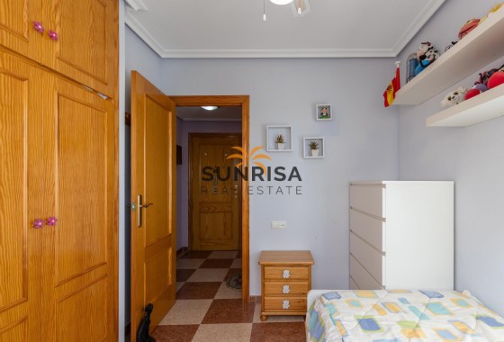 Appartement · Herverkoop - Torrevieja · La Mata · Alicante · Spanje