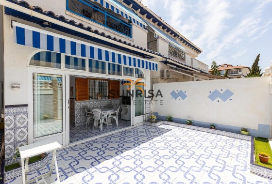 Bungalow · Herverkoop - Torrevieja · La Mata · Alicante · Spanje