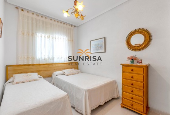Bungalow · Herverkoop - Torrevieja · La Mata · Alicante · Spanje