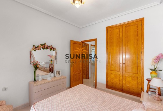 Bungalow · Herverkoop - Torrevieja · La Mata · Alicante · Spanje
