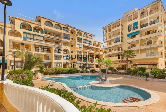 Appartement · Herverkoop - Torrevieja · La Mata · Alicante · Spanje
