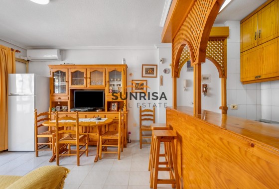 Appartement · Herverkoop - Torrevieja · La Mata · Alicante · Spanje