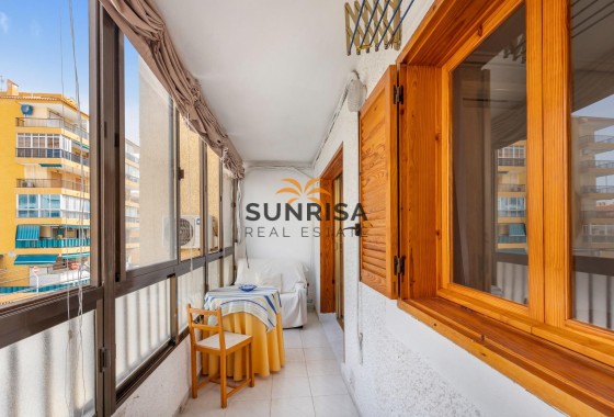 Appartement · Herverkoop - Torrevieja · La Mata · Alicante · Spanje