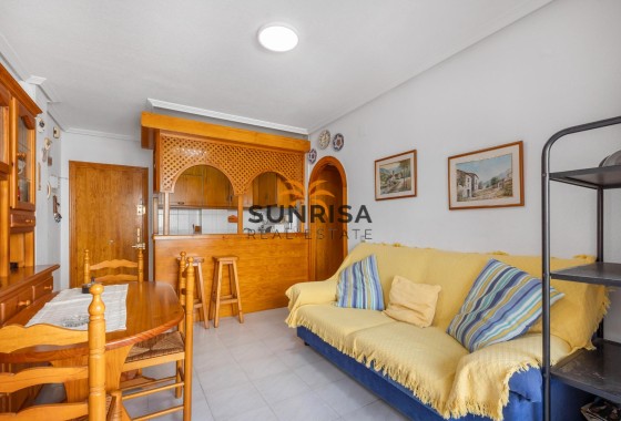 Appartement · Herverkoop - Torrevieja · La Mata · Alicante · Spanje