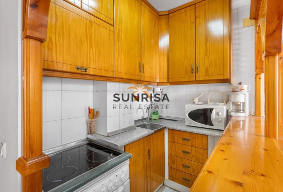 Appartement · Herverkoop - Torrevieja · La Mata · Alicante · Spanje