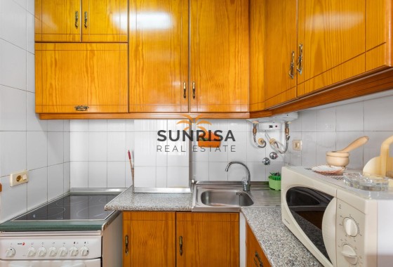 Appartement · Herverkoop - Torrevieja · La Mata · Alicante · Spanje