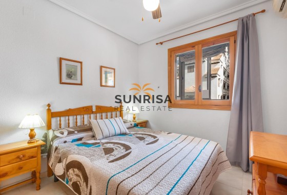 Appartement · Herverkoop - Torrevieja · La Mata · Alicante · Spanje