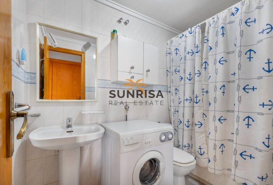 Appartement · Herverkoop - Torrevieja · La Mata · Alicante · Spanje