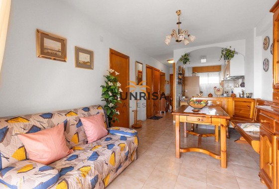 Appartement · Herverkoop - Torrevieja · La Mata · Alicante · Spanje