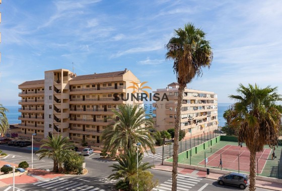 Appartement · Herverkoop - Torrevieja · La Mata · Alicante · Spanje