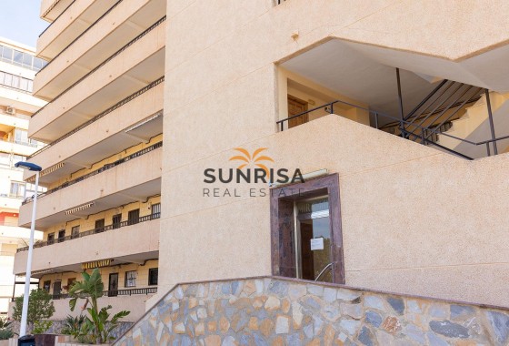 Appartement · Herverkoop - Torrevieja · La Mata · Alicante · Spanje