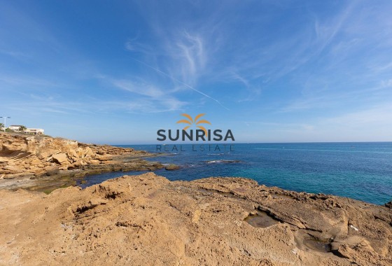 Appartement · Herverkoop - Torrevieja · La Mata · Alicante · Spanje