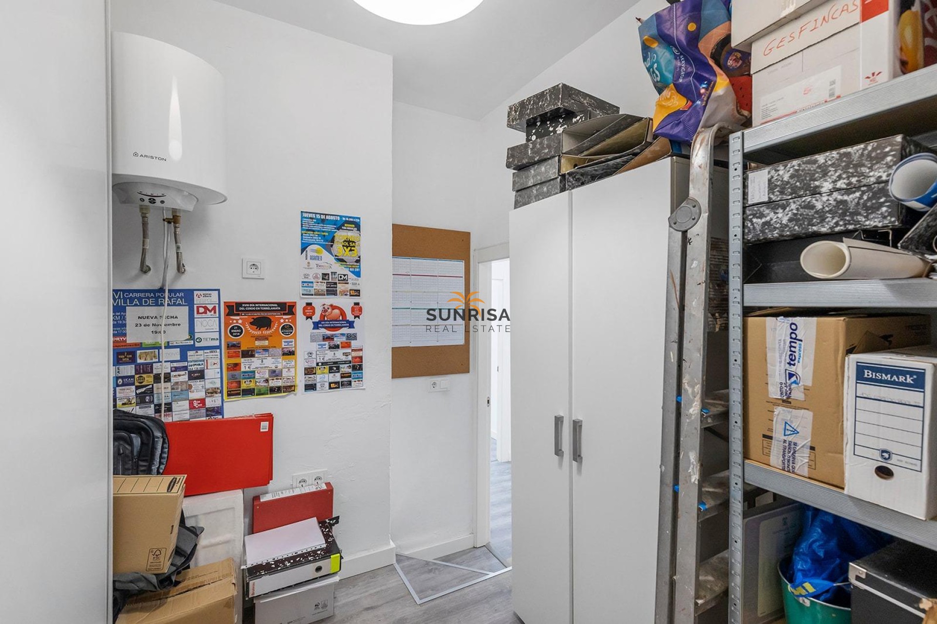 Resale - Commercial premises - Torrevieja
