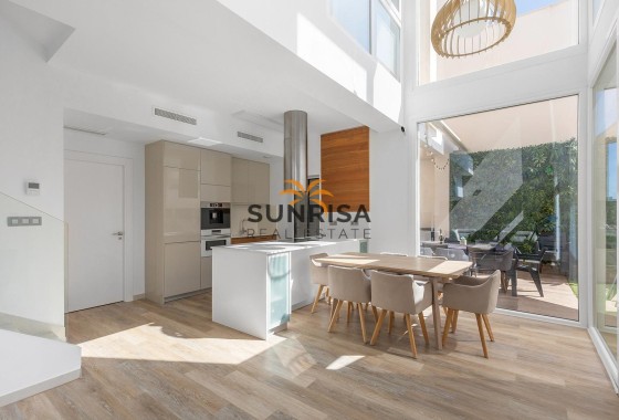 Villa · Reventa - Rojales · Pueblo Bravo · Alicante · España