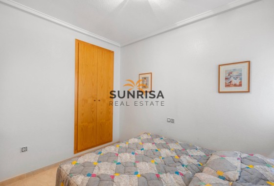Appartement · Herverkoop - Torrevieja · Playa del Cura · Alicante · Spanje