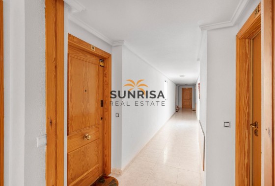Appartement · Herverkoop - Torrevieja · Playa del Cura · Alicante · Spanje