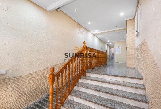 Appartement · Herverkoop - Torrevieja · Playa del Cura · Alicante · Spanje