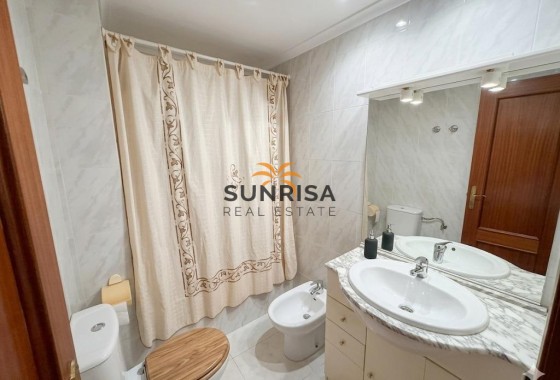 Apartamento · Reventa - Torrevieja · Playa del Cura · Alicante · España