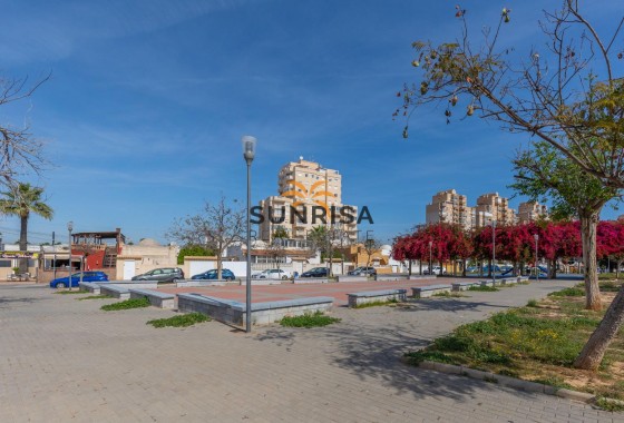 Apartamento · Reventa - Torrevieja · Nueva Torrevieja · Alicante · España