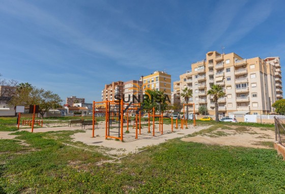 Apartamento · Reventa - Torrevieja · Nueva Torrevieja · Alicante · España