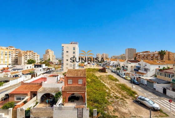 Apartamento · Reventa - Torrevieja · Nueva Torrevieja · Alicante · España