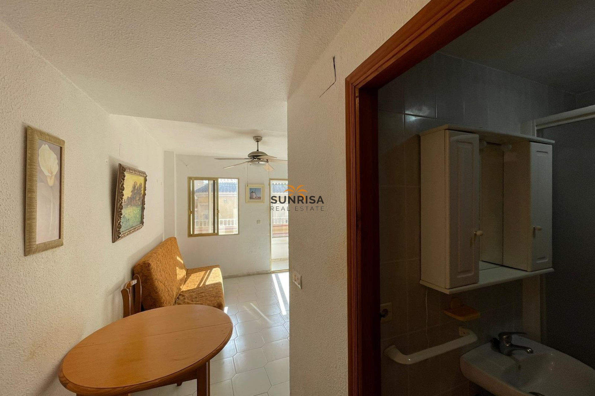 Reventa - Estudio - Torrevieja