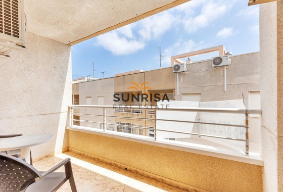 Attique · Revente - Torrevieja · Estacion de autobuses · Alicante · Espagne