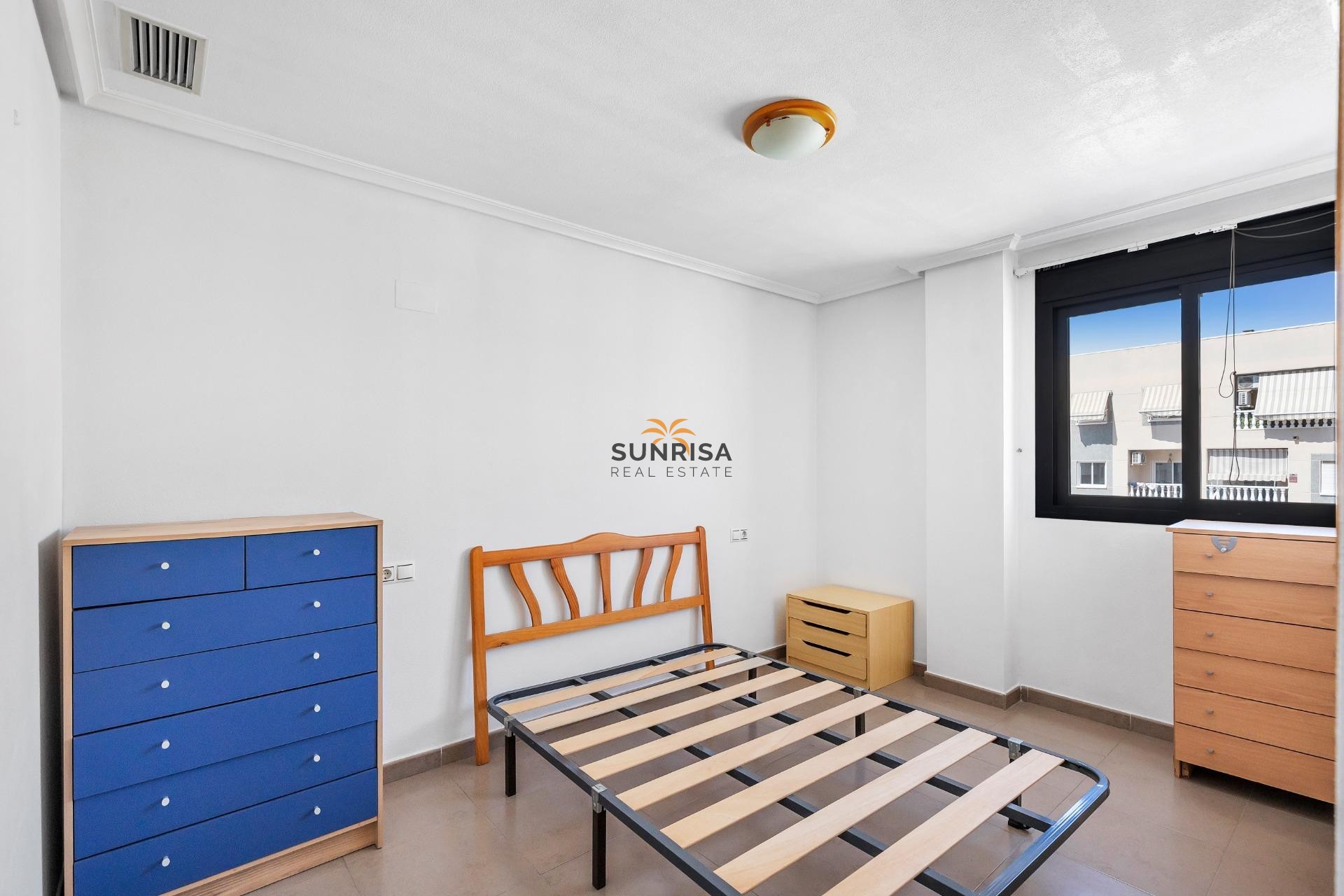 Resale - Apartment - Torrevieja