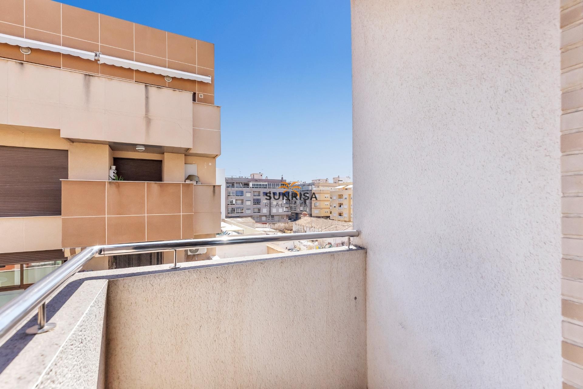 Resale - Apartment - Torrevieja