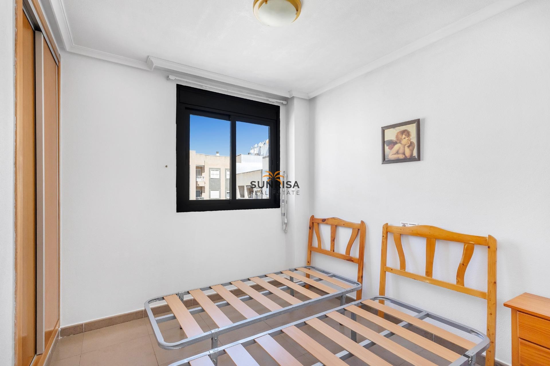 Resale - Apartment - Torrevieja