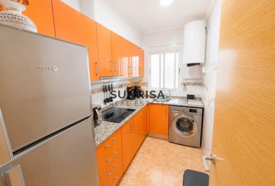 Appartement · Herverkoop - Torrevieja · Estacion de autobuses · Alicante · Spanje