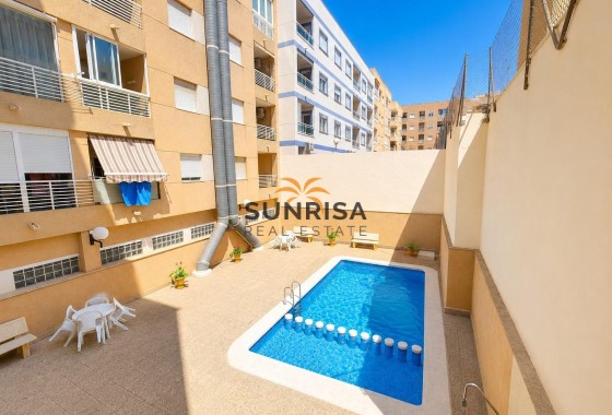 Appartement · Herverkoop - Torrevieja · Estacion de autobuses · Alicante · Spanje