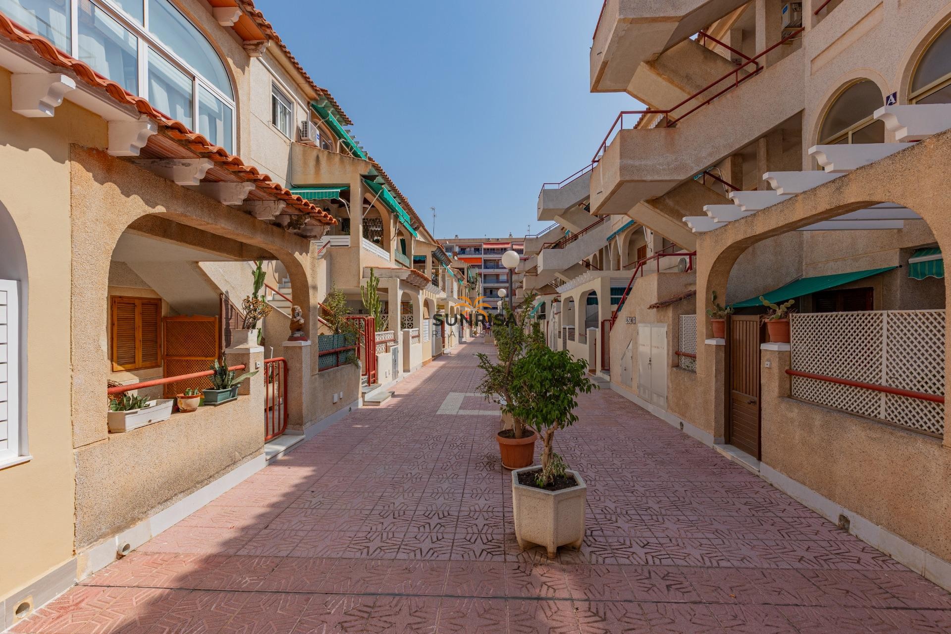 Resale - Apartment - Torrevieja
