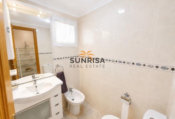 Appartement · Herverkoop - Torrevieja · Playa del Cura · Alicante · Spanje