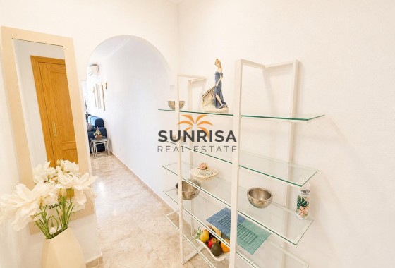 Appartement · Herverkoop - Torrevieja · Playa del Cura · Alicante · Spanje