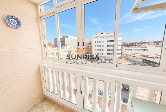 Appartement · Herverkoop - Torrevieja · Playa del Cura · Alicante · Spanje