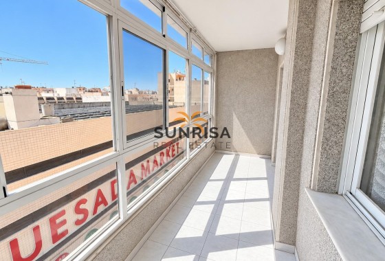 Appartement · Herverkoop - Torrevieja · Estacion de autobuses · Alicante · Spanje