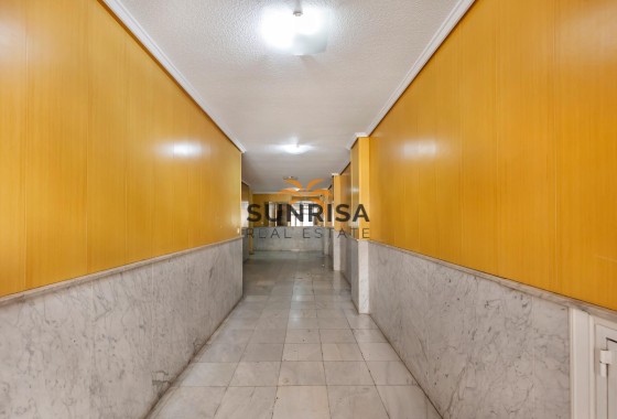 Appartement · Herverkoop - Torrevieja · Centro · Alicante · Spanje