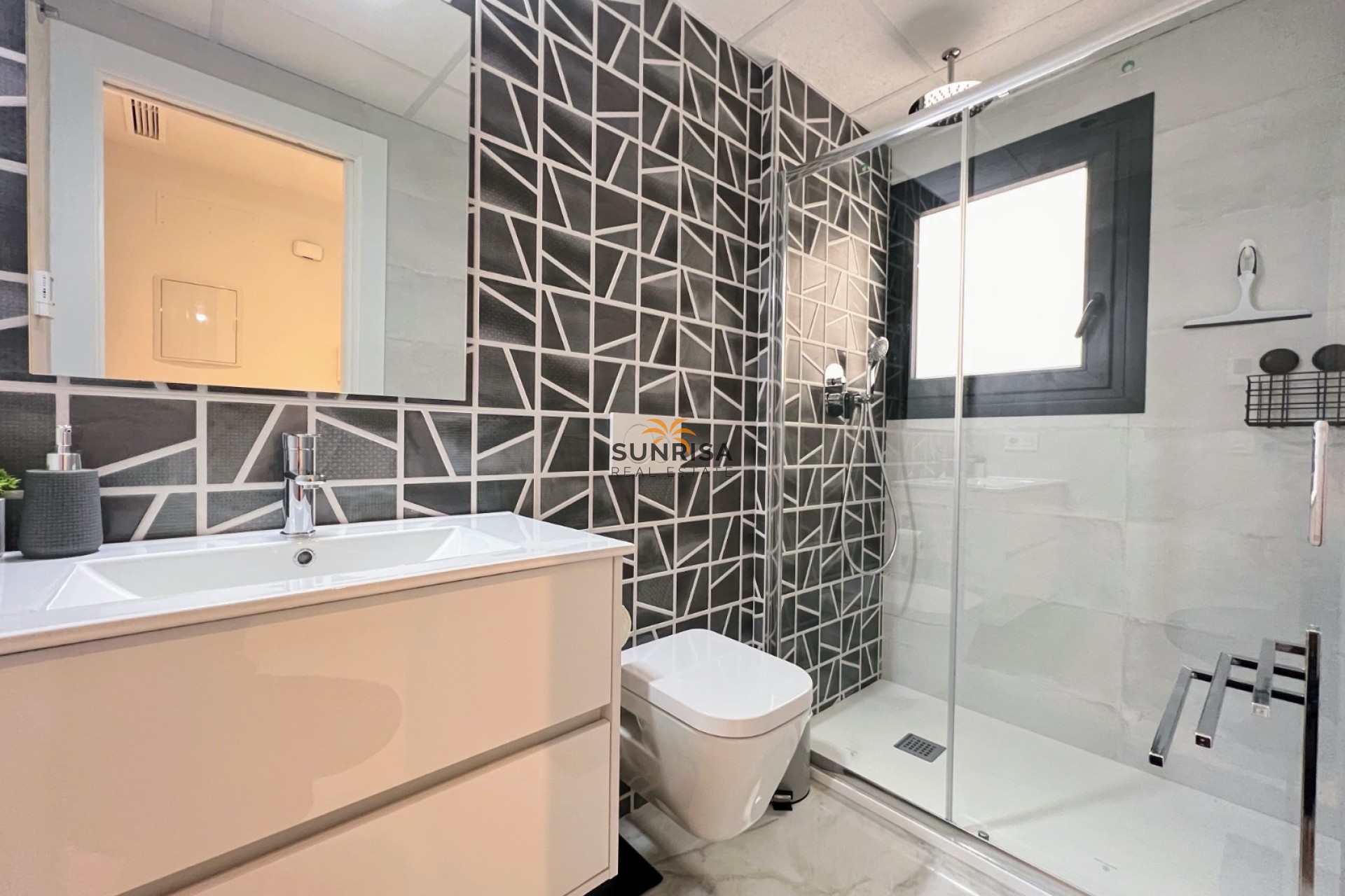 Resale - Apartment - Orihuela Costa