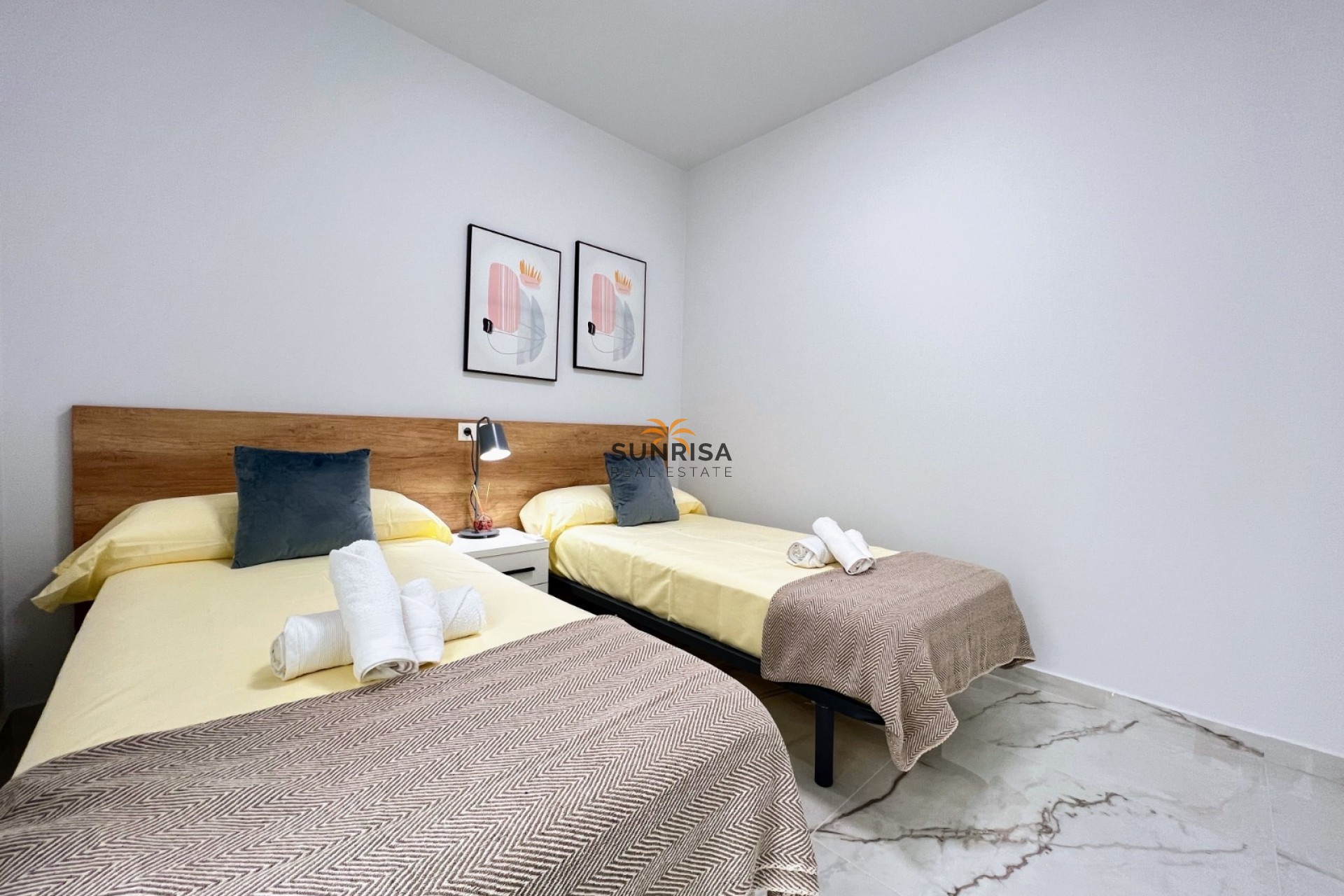 Resale - Apartment - Orihuela Costa