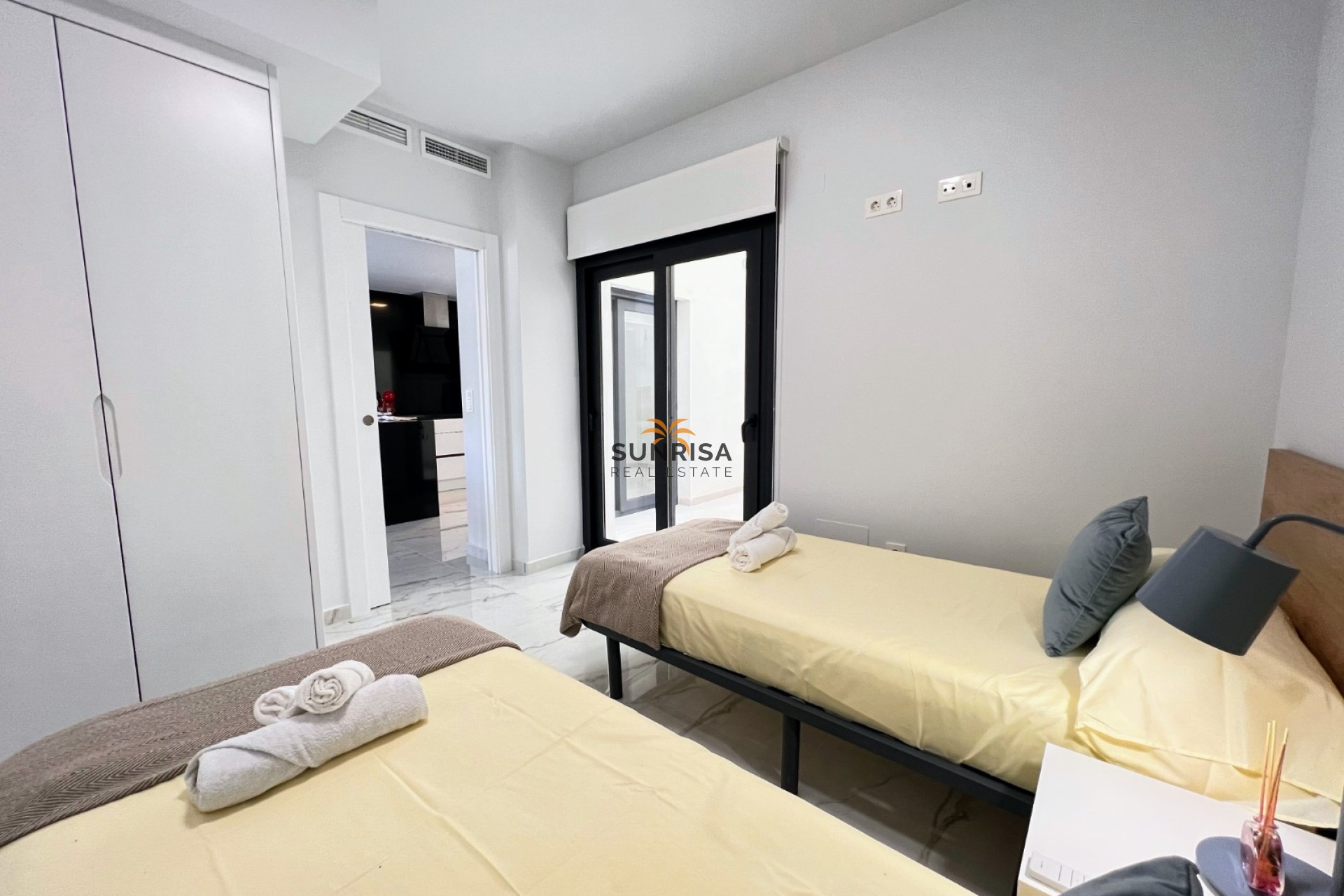 Resale - Apartment - Orihuela Costa