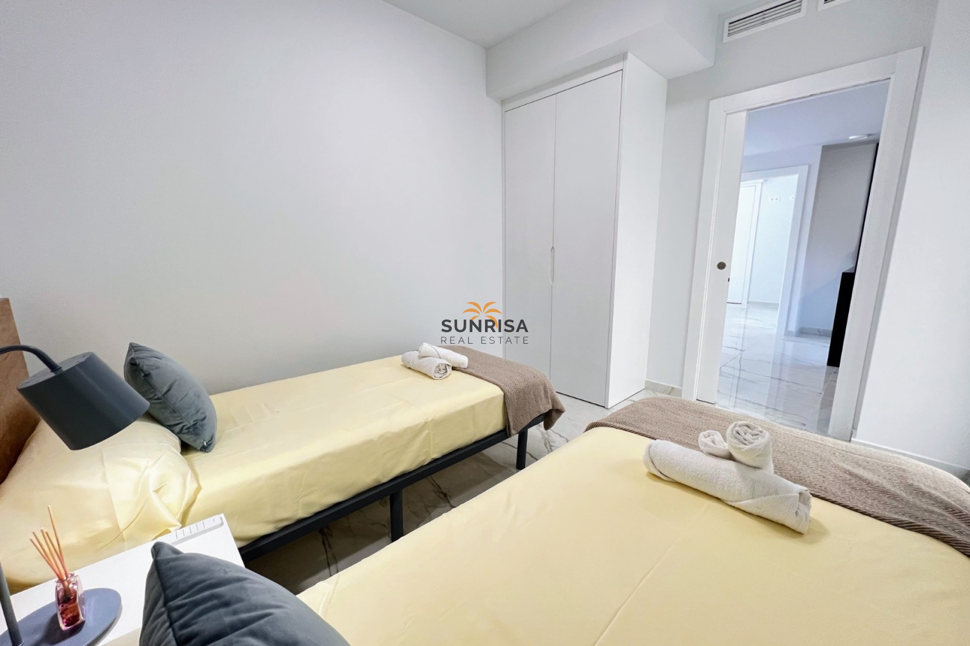 Resale - Apartment - Orihuela Costa