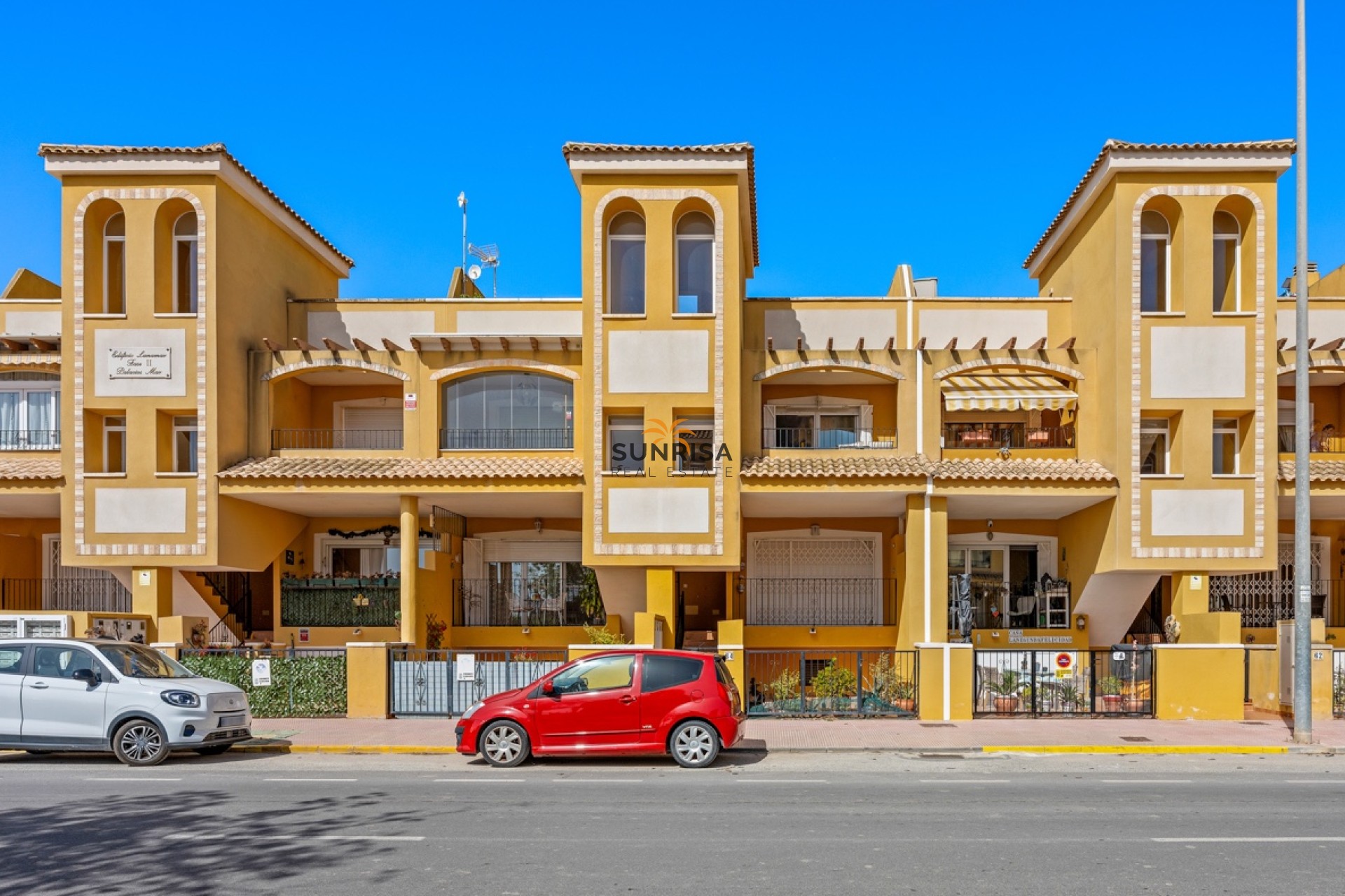 Revente - Appartement - Daya Nueva