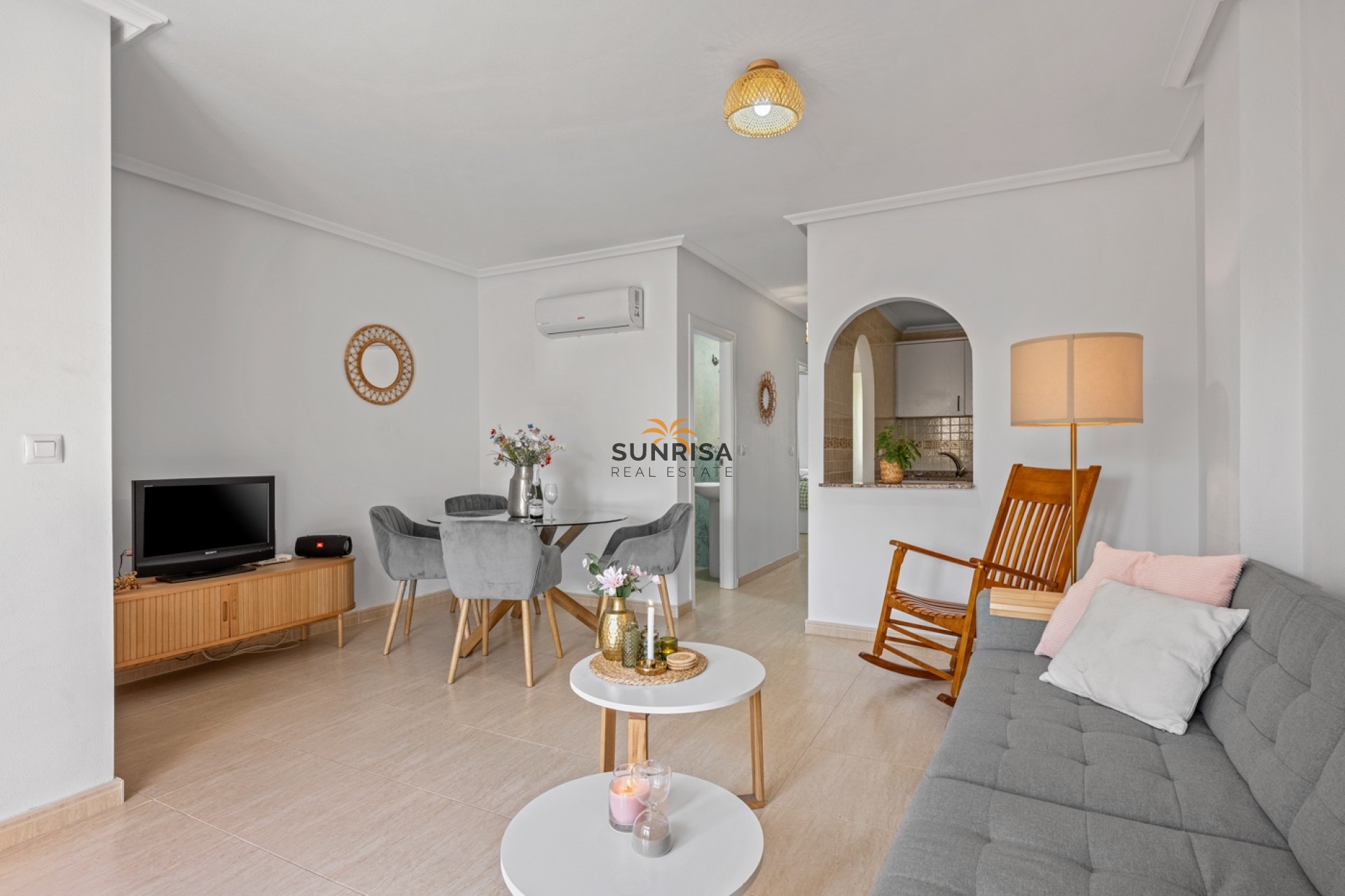 Revente - Appartement - Daya Nueva